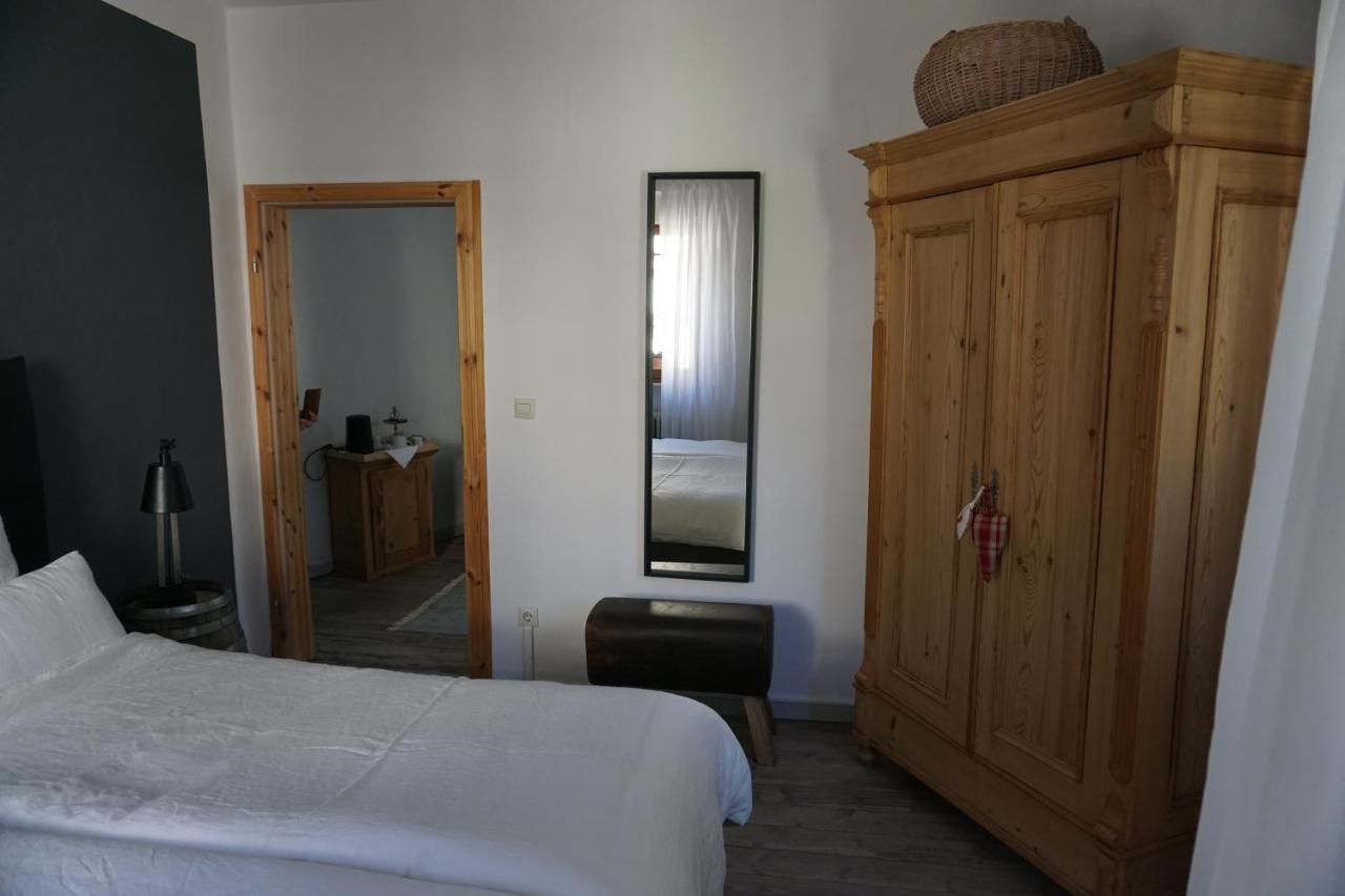 Hotel Garni Altes Winzerhaus Moselschaenke Kobern-Gondorf Bagian luar foto