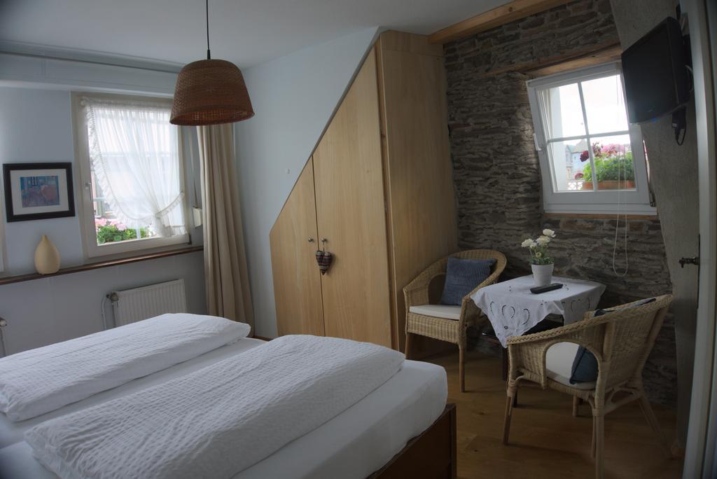 Hotel Garni Altes Winzerhaus Moselschaenke Kobern-Gondorf Bagian luar foto