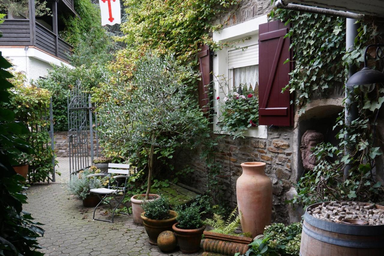 Hotel Garni Altes Winzerhaus Moselschaenke Kobern-Gondorf Bagian luar foto